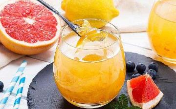 【蜂蜜柚子茶】蜂蜜柚子茶的功效与作用及禁忌_上火还是降火_温水还是开水泡
