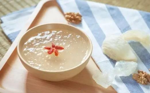 燕窝炖久了会化成水吗 燕窝吃起来什么口感才是真的