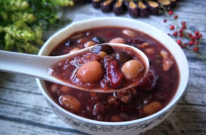 八宝粥的热量(八宝粥的热量是多少大卡)