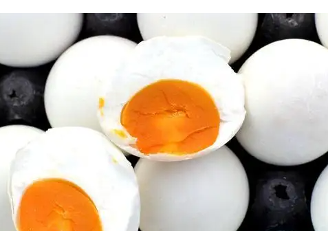 半个咸鸭蛋的热量 咸鸭蛋的热量,咸鸭蛋减肥