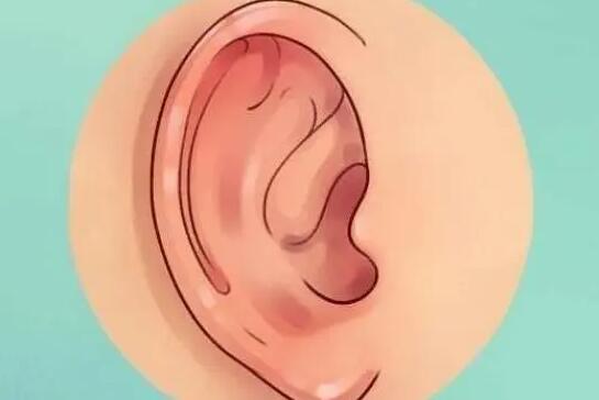 耳朵里出水是怎么回事，耳朵里面流水是怎么回事儿掏耳朵的时候